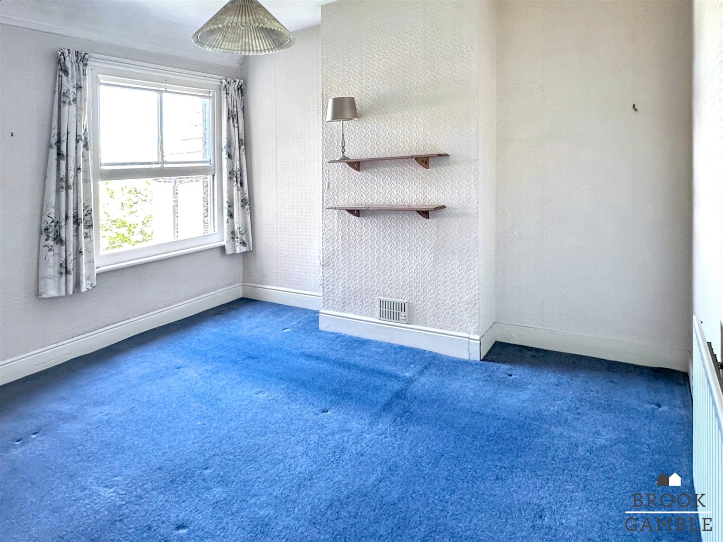 3 Bedroom House. Greenfield Road in Eastbourne,  16